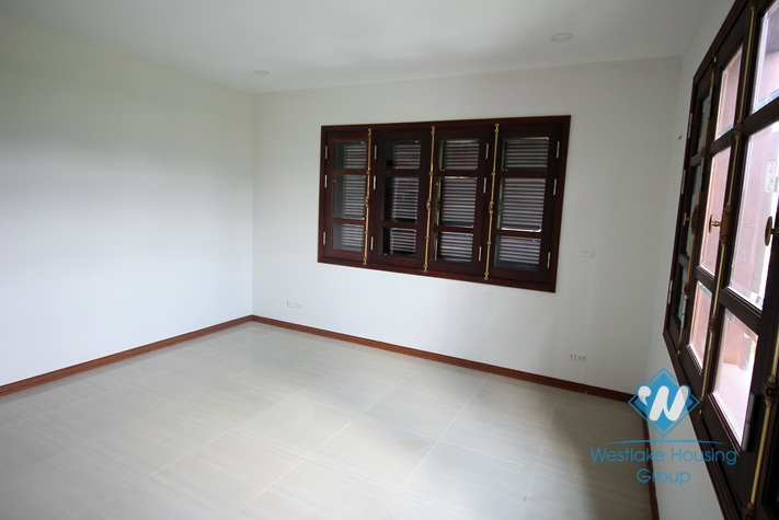 Lovely and elegant riverside villa for rent in Ciputra, Tay Ho, Hanoi
